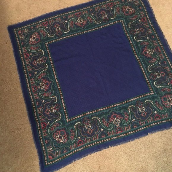 Pretty Patterned Blue Square Scarf - Picture 3 of 12